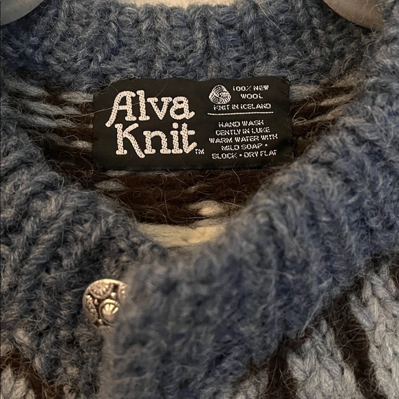 Alva Knit Icelandic 100% New Wool Knit cardigan fair isle pattern cardigan - Picture 3 of 8